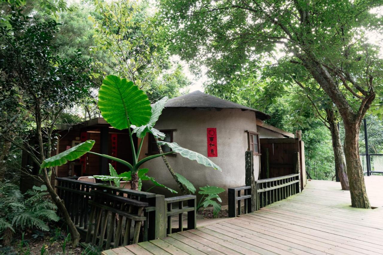 Zhou Ye Cottage Sanyi Exterior foto